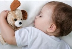 خواب ناکافی کودکان را چاق می‌کند